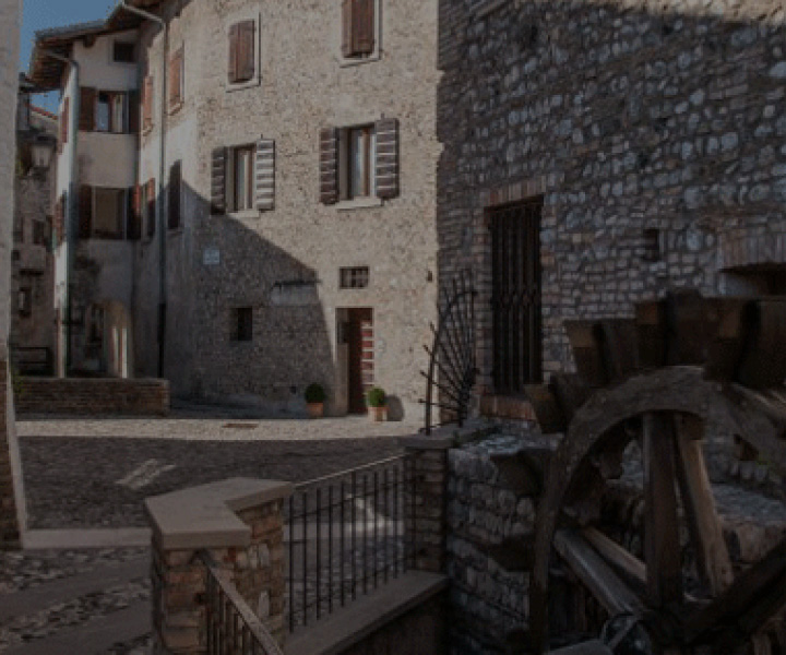 Valvasone. Piccolo mondo antico